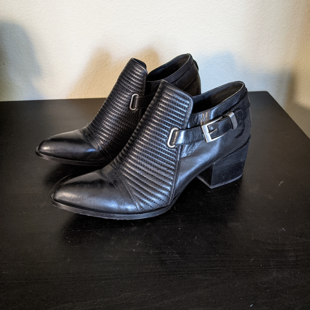 Rachel Zoe Liam Buckled Leather Ankle Boots Black Sz 10